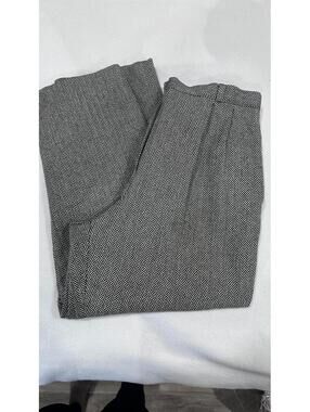 Vintage RUSS Made in USA Black/Gray Herringbone Pleated Wool